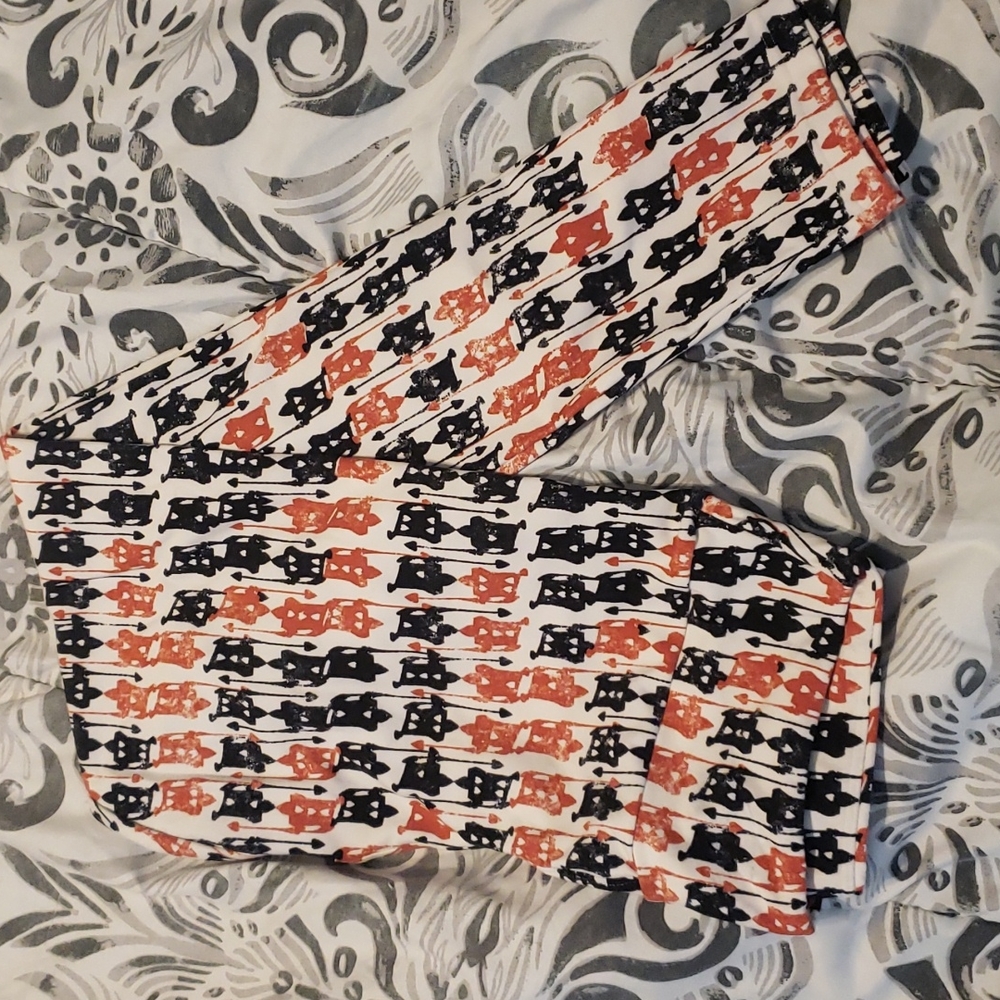 Lularoe disney leggings